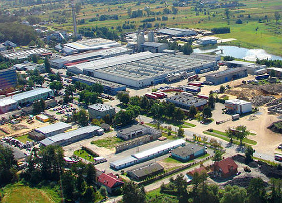 Меблева фабрика BRW входить в корпорацію Capital Group і була заснована польським підприємцем Тадеушем Хмелем в 1991 році в місті Білгорай на місці колишнього Національного цента машинобудування, також виробництва розташовані в містах Мелець, Замостя і Хмільник