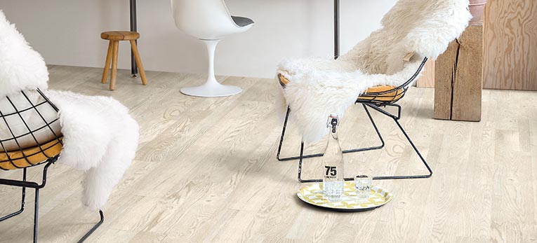 Паркет Variano, окрашенный в белый цвет промасленный дуб от Quick-Step