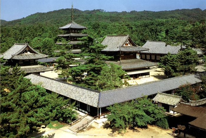 Дзен-Буддійський Храм Реандзі - храм мирного Дракона, був заснований в 1450 році за наказом воєначальника Хосокава Кацумото (1430-1473) на північному заході Кіото