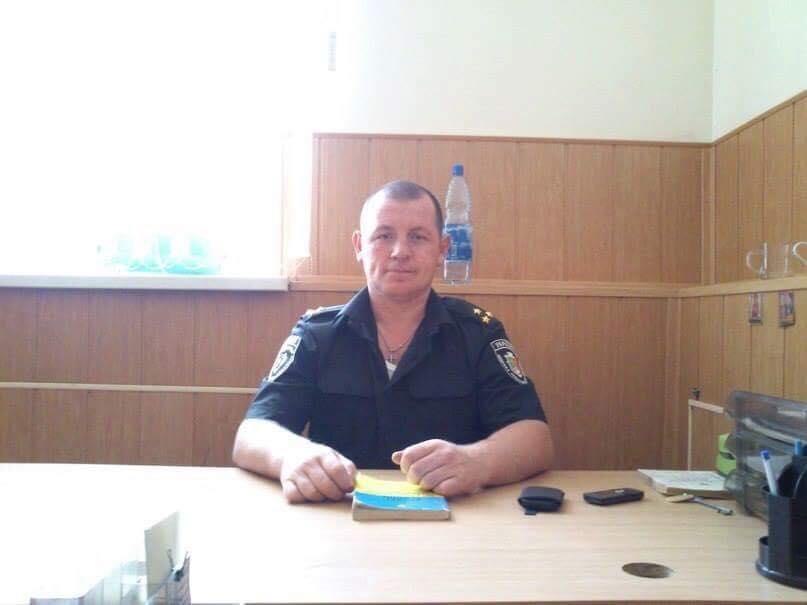 Депутат Криворізької міськради Микола Колесник розповів, що звільнений Юрій Островський очолює «мілітаристську проросійську угруповання Зубр »